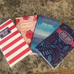 FREE GIFT WITH PURCHASE